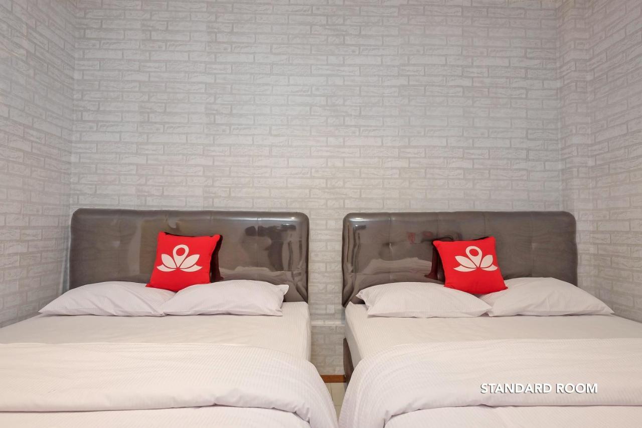 Zen Rooms B Walk Batu Malang Eksteriør billede