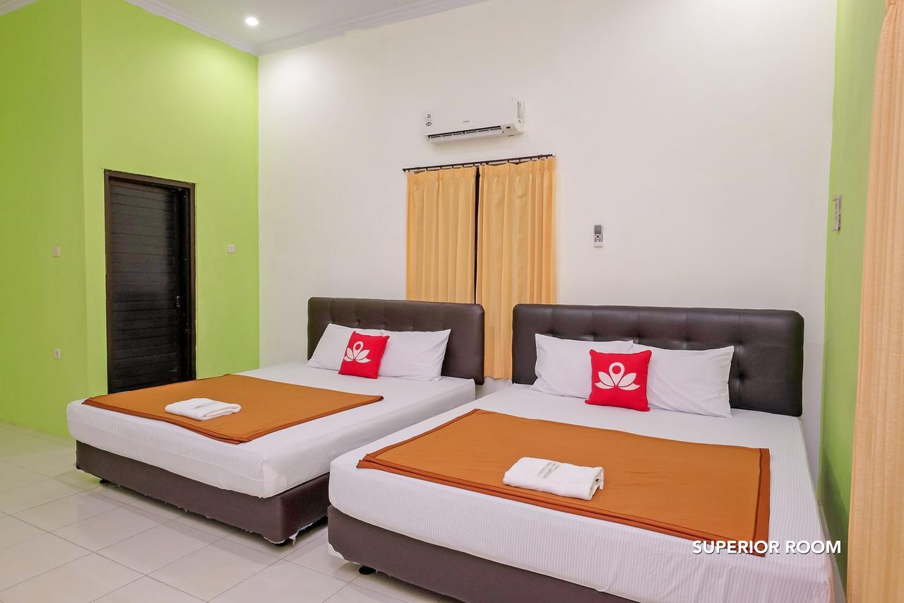 Zen Rooms B Walk Batu Malang Eksteriør billede