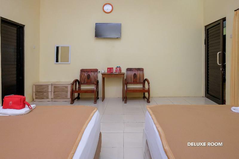 Zen Rooms B Walk Batu Malang Eksteriør billede