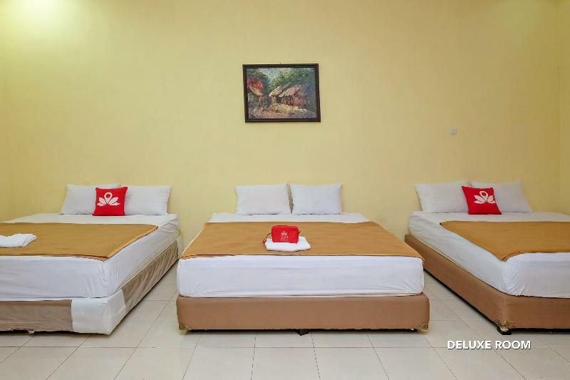 Zen Rooms B Walk Batu Malang Eksteriør billede